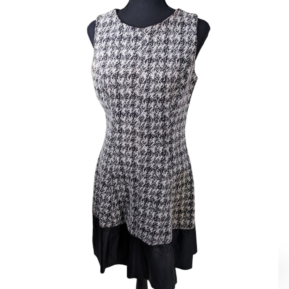 Lauren Ralph Lauren women's sheath dress 8. Pinup style. Faux leather trim